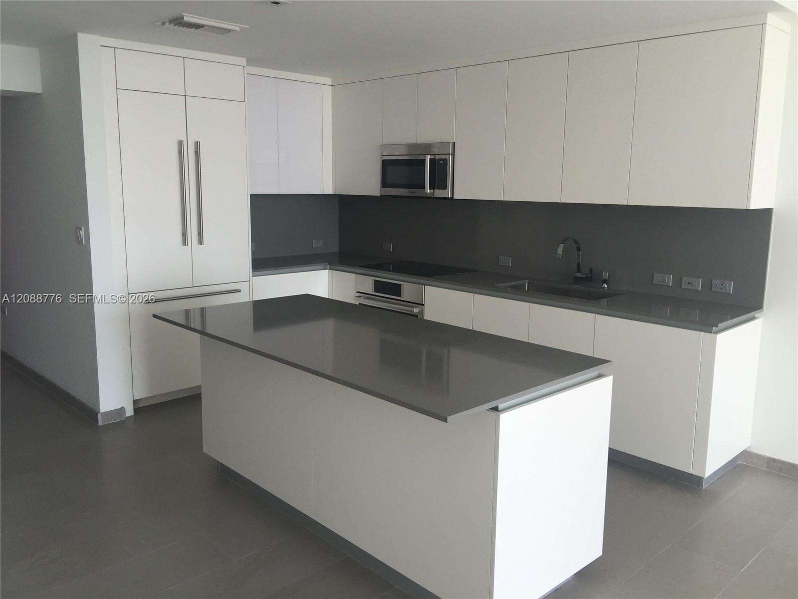 Reach Brickell at 68 6 St, Miami, FL 33131 - For Rent photo 7