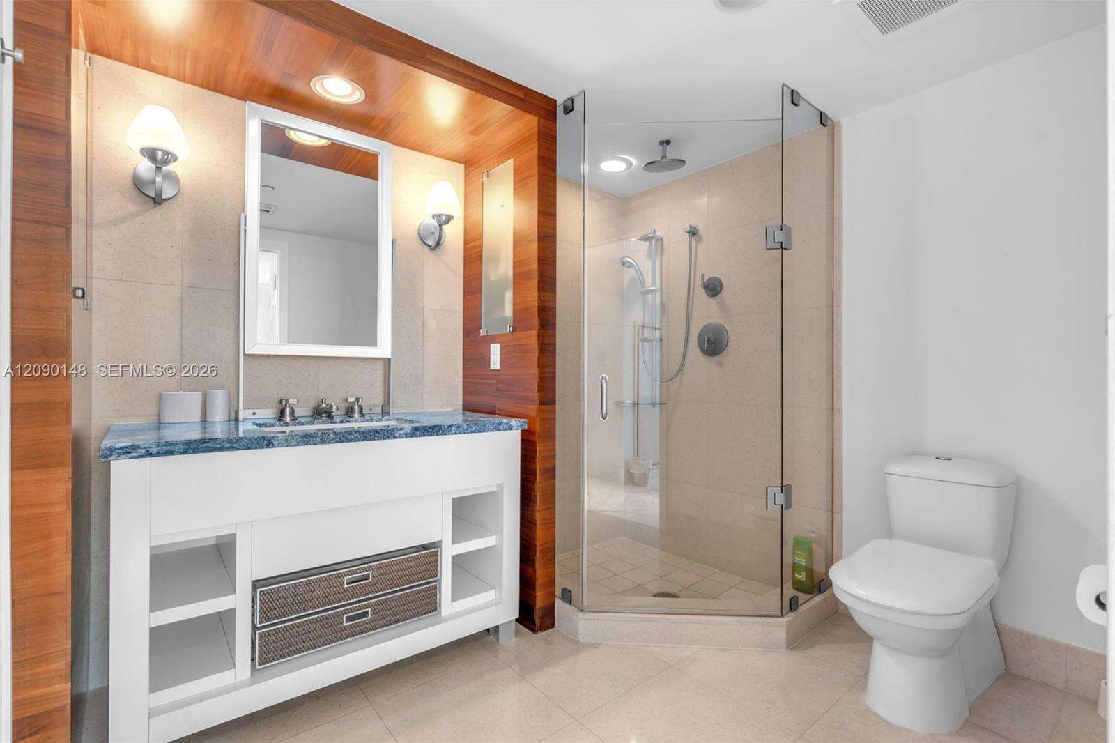 Central Carillon at 6801 Collins Ave, Miami Beach, FL 33141 - For Rent photo 19