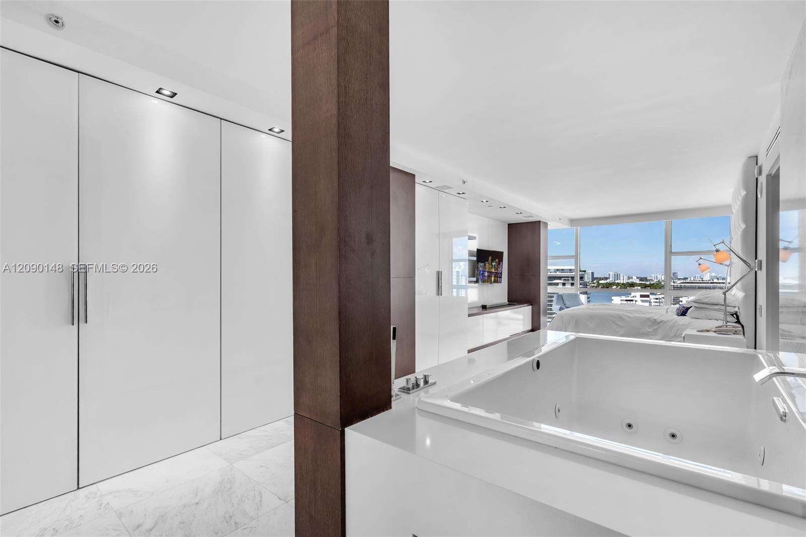 Central Carillon at 6801 Collins Ave, Miami Beach, FL 33141 - For Rent photo 20