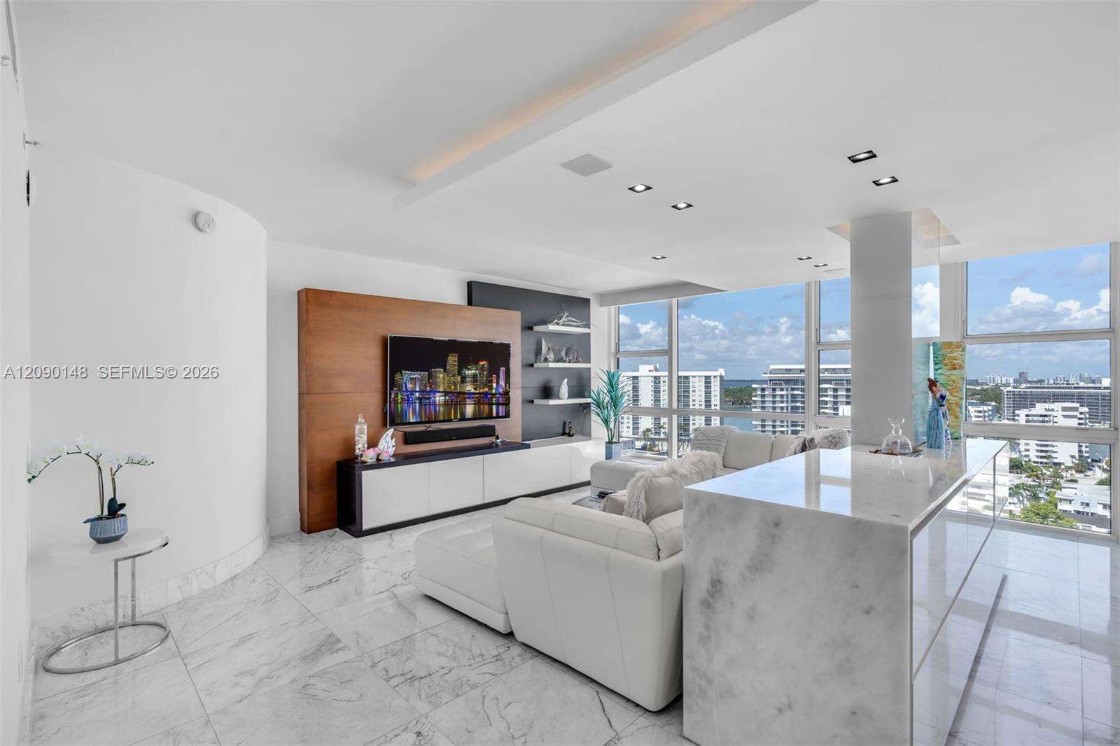 Central Carillon at 6801 Collins Ave, Miami Beach, FL 33141 - For Rent photo 6
