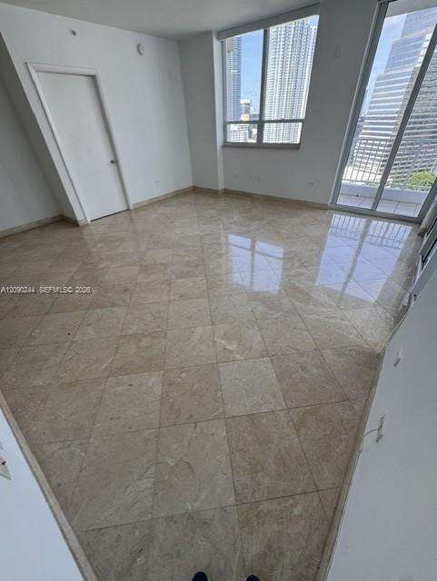 Courts Brickell Key at 801 Brickell Key Blvd, Miami, FL 33131 - For Rent photo 8