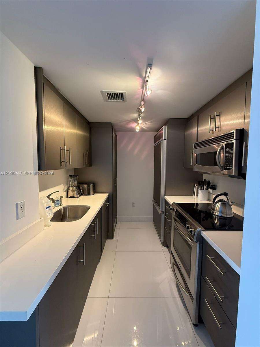 Harbour House at 10275 Collins Ave, Bal Harbour, FL 33154 - For Rent photo 18