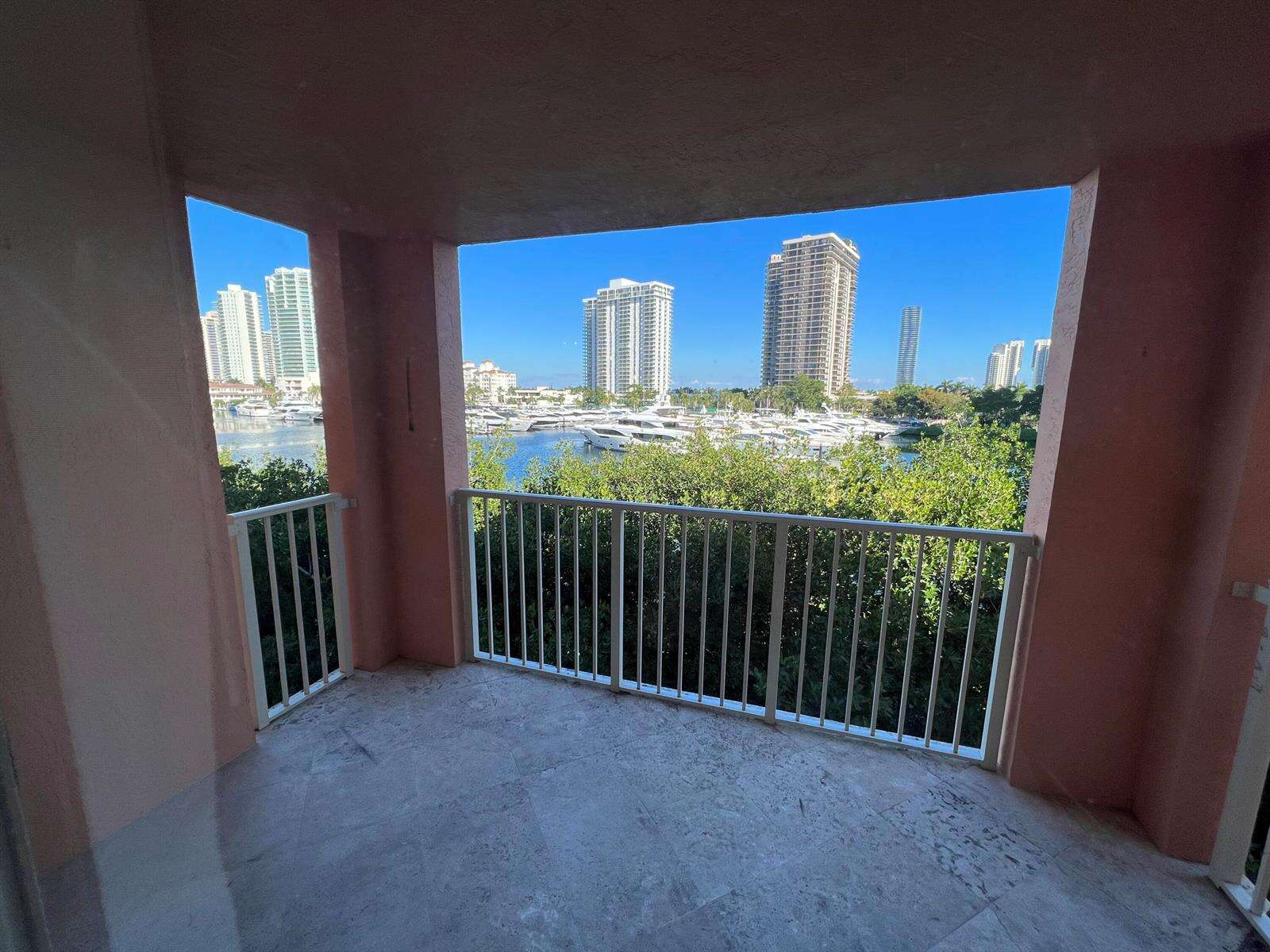 The Yacht Club At Aventura at 19655 Country Club, Aventura, FL 33180 - For Rent photo 1