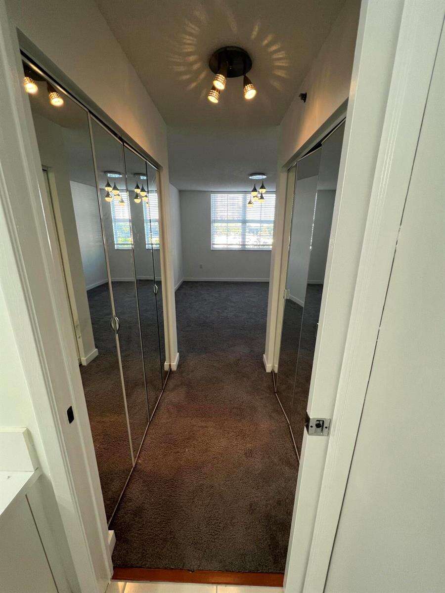 The Yacht Club At Aventura at 19655 Country Club, Aventura, FL 33180 - For Rent photo 20