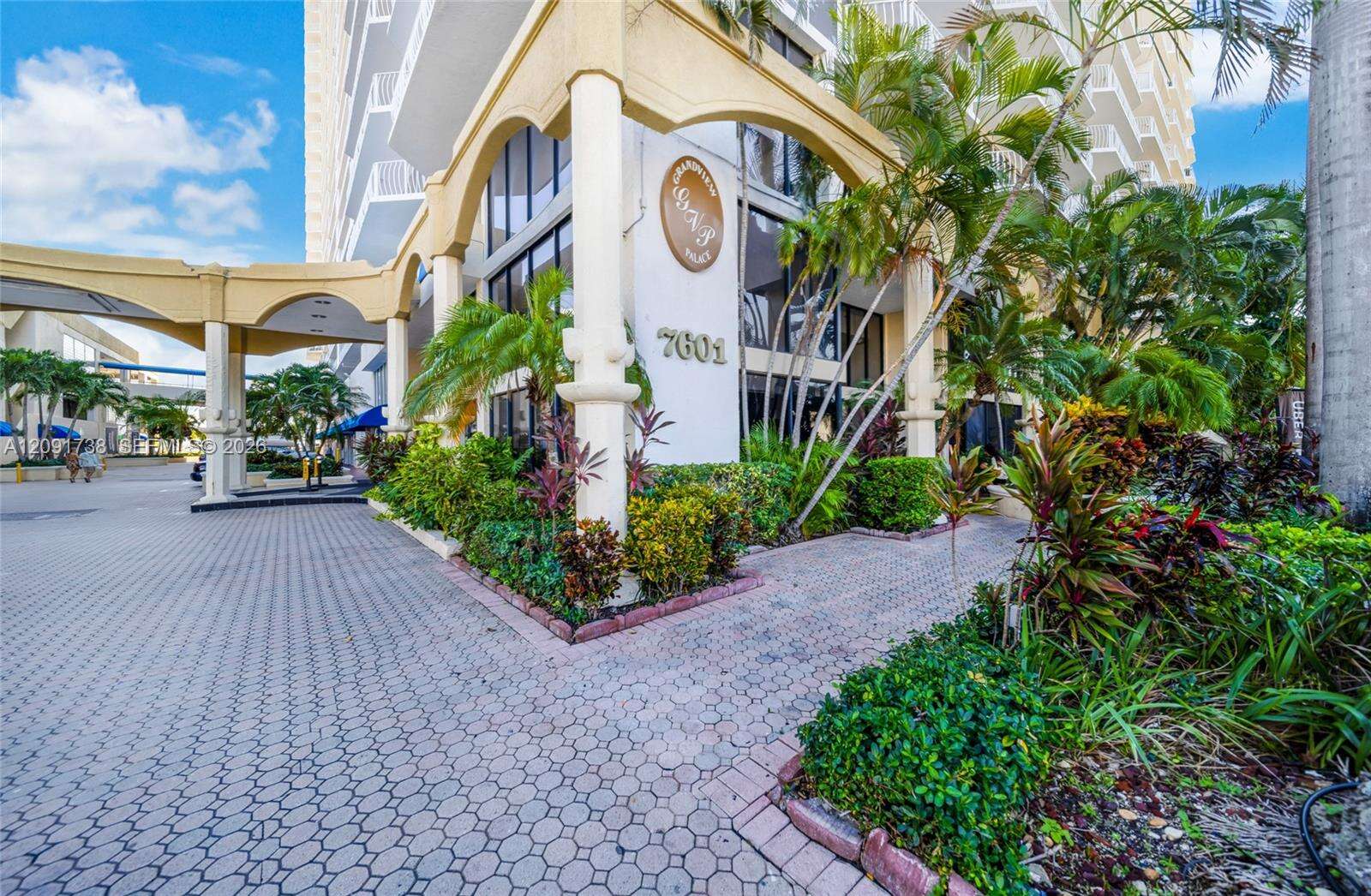 Grandview Palace at 7601 Treasure Dr, North Bay Village, FL 33141 - For Rent photo 32