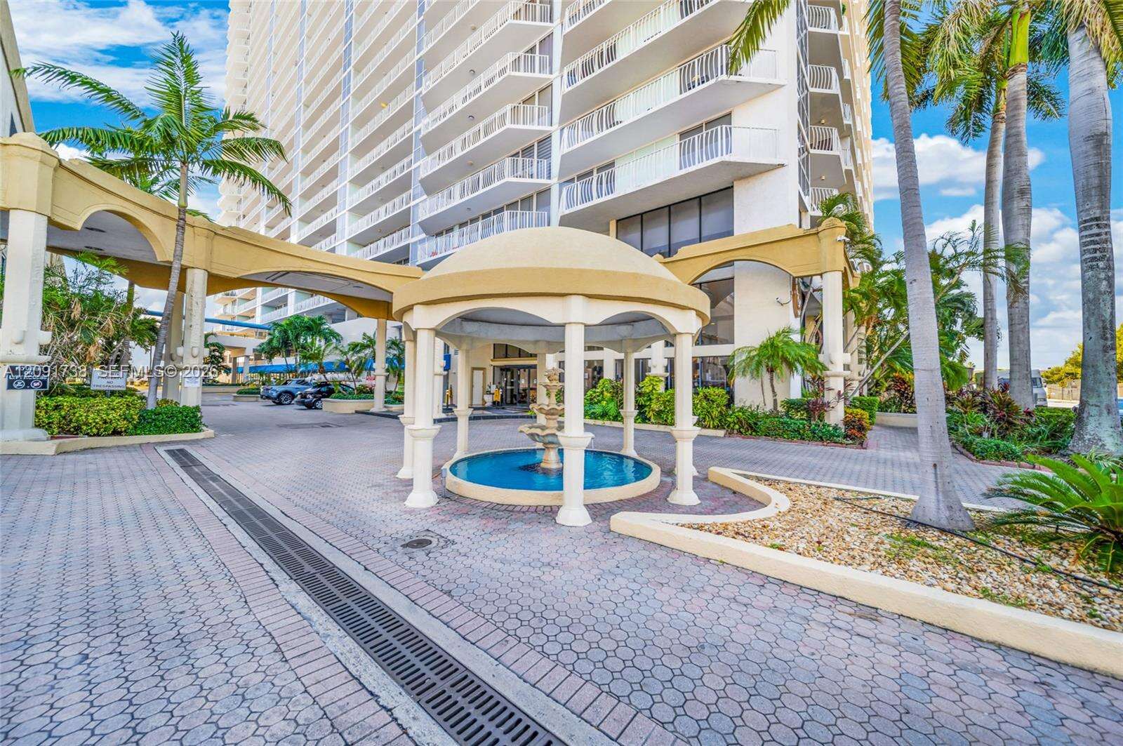 Grandview Palace at 7601 Treasure Dr, North Bay Village, FL 33141 - For Rent photo 33