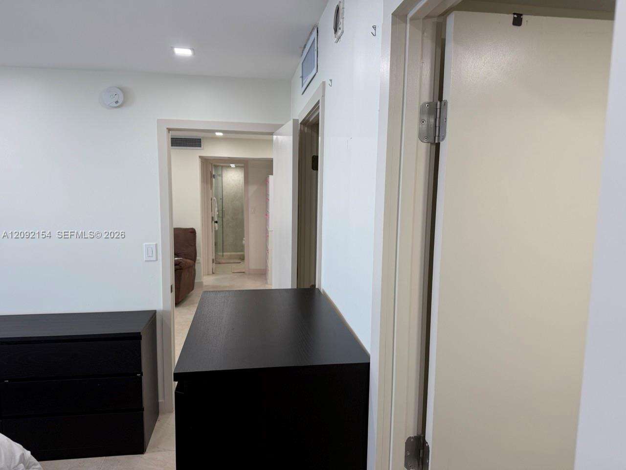 Oceanside Plaza at 5555 Collins Ave, Miami Beach, FL 33140 - For Rent photo 13