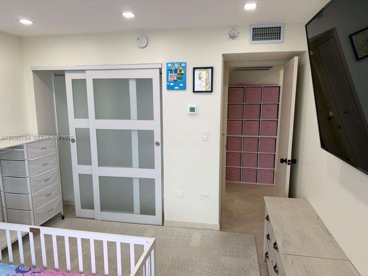 Oceanside Plaza at 5555 Collins Ave, Miami Beach, FL 33140 - For Rent photo 15