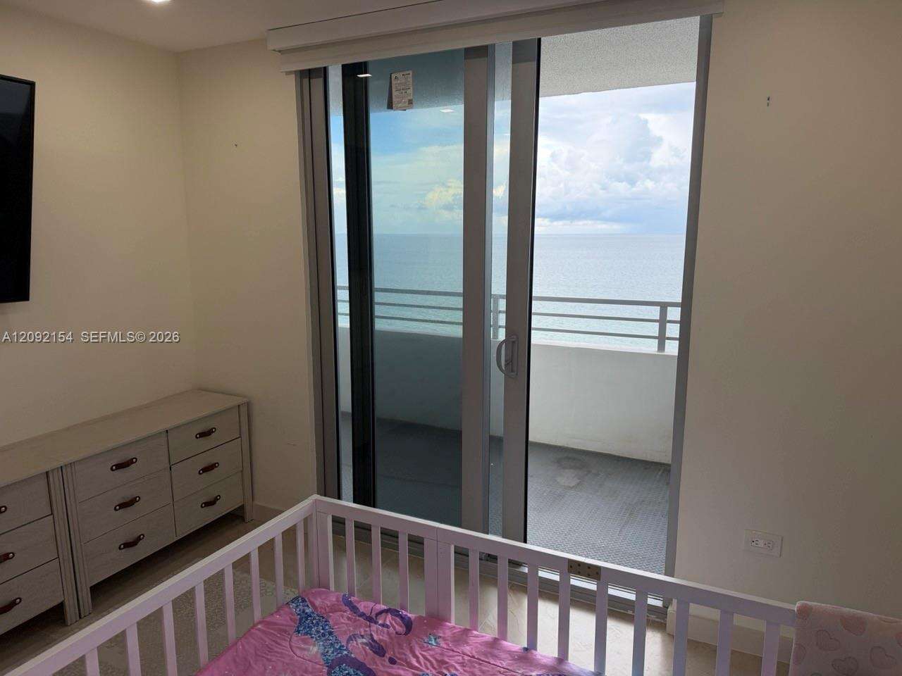 Oceanside Plaza at 5555 Collins Ave, Miami Beach, FL 33140 - For Rent photo 17