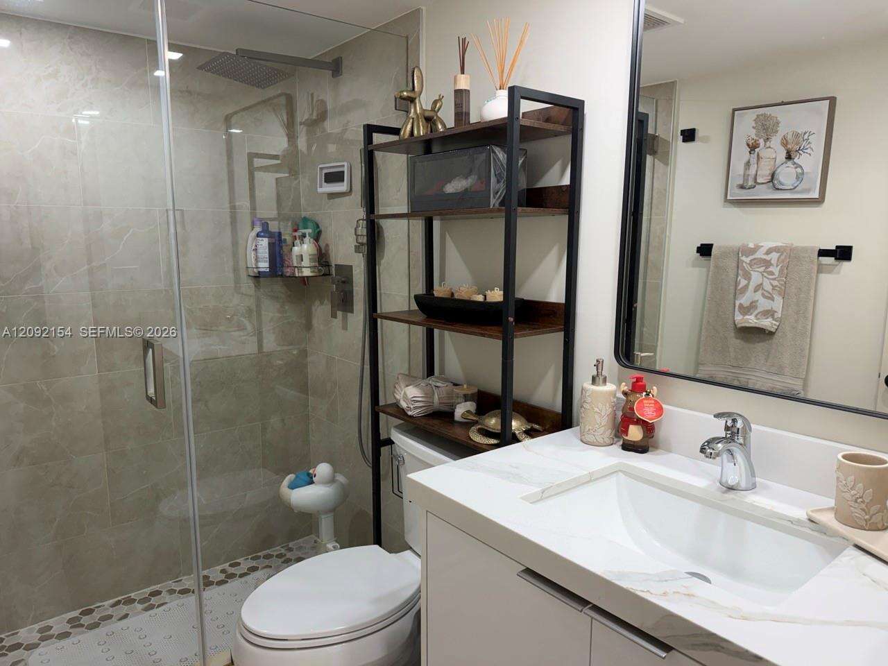 Oceanside Plaza at 5555 Collins Ave, Miami Beach, FL 33140 - For Rent photo 21