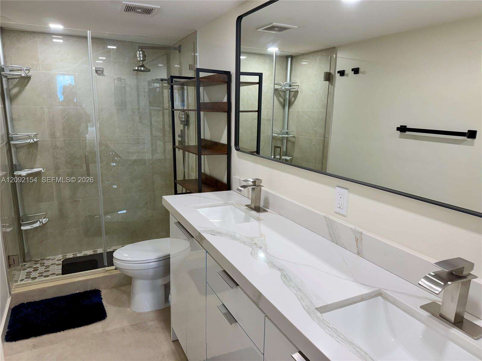 Oceanside Plaza at 5555 Collins Ave, Miami Beach, FL 33140 - For Rent photo 6