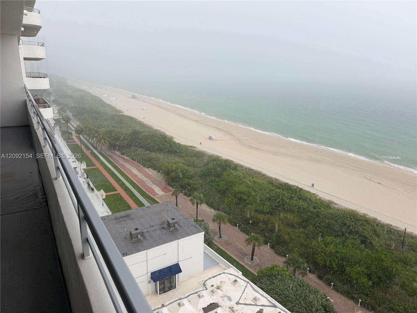 Oceanside Plaza at 5555 Collins Ave, Miami Beach, FL 33140 - For Rent photo 52