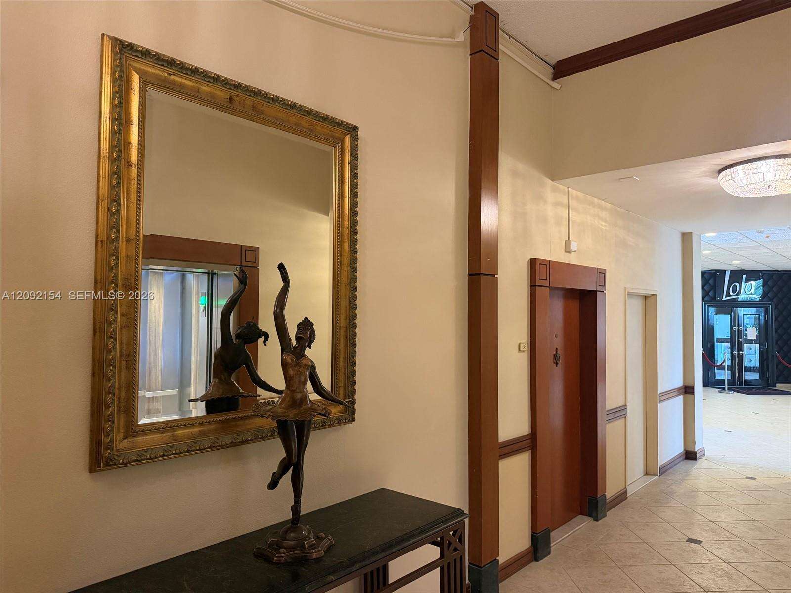Oceanside Plaza at 5555 Collins Ave, Miami Beach, FL 33140 - For Rent photo 71
