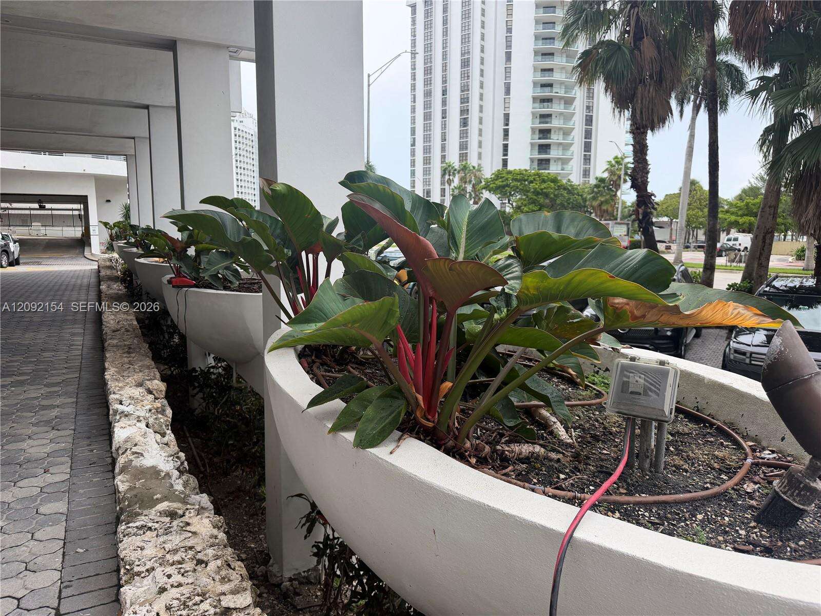 Oceanside Plaza at 5555 Collins Ave, Miami Beach, FL 33140 - For Rent photo 77