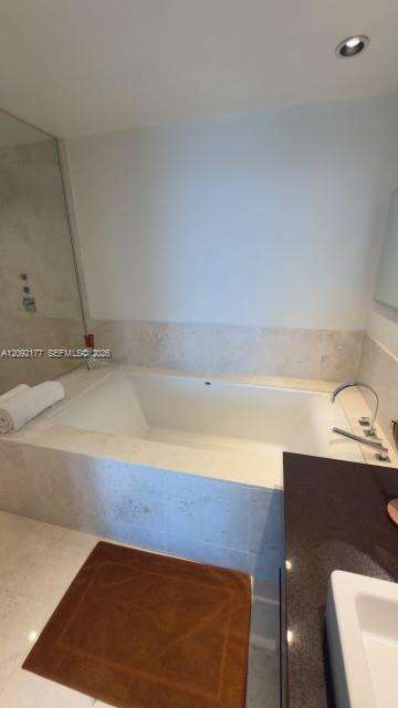 Jade Ocean at 17121 Collins Ave, Sunny Isles Beach, FL 33160 - For Rent photo 13
