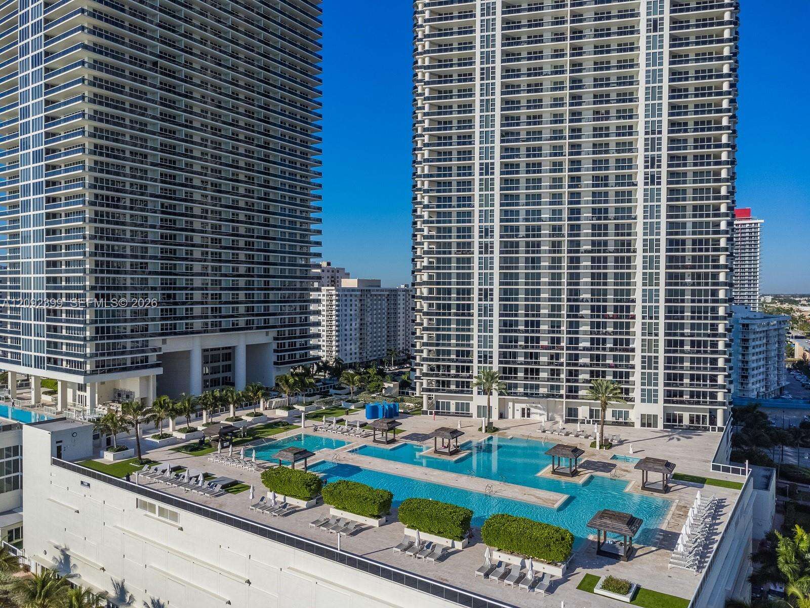 The Beach Club Two at 1830 Ocean Dr, Hallandale Beach, FL 33009 - For Rent photo 22