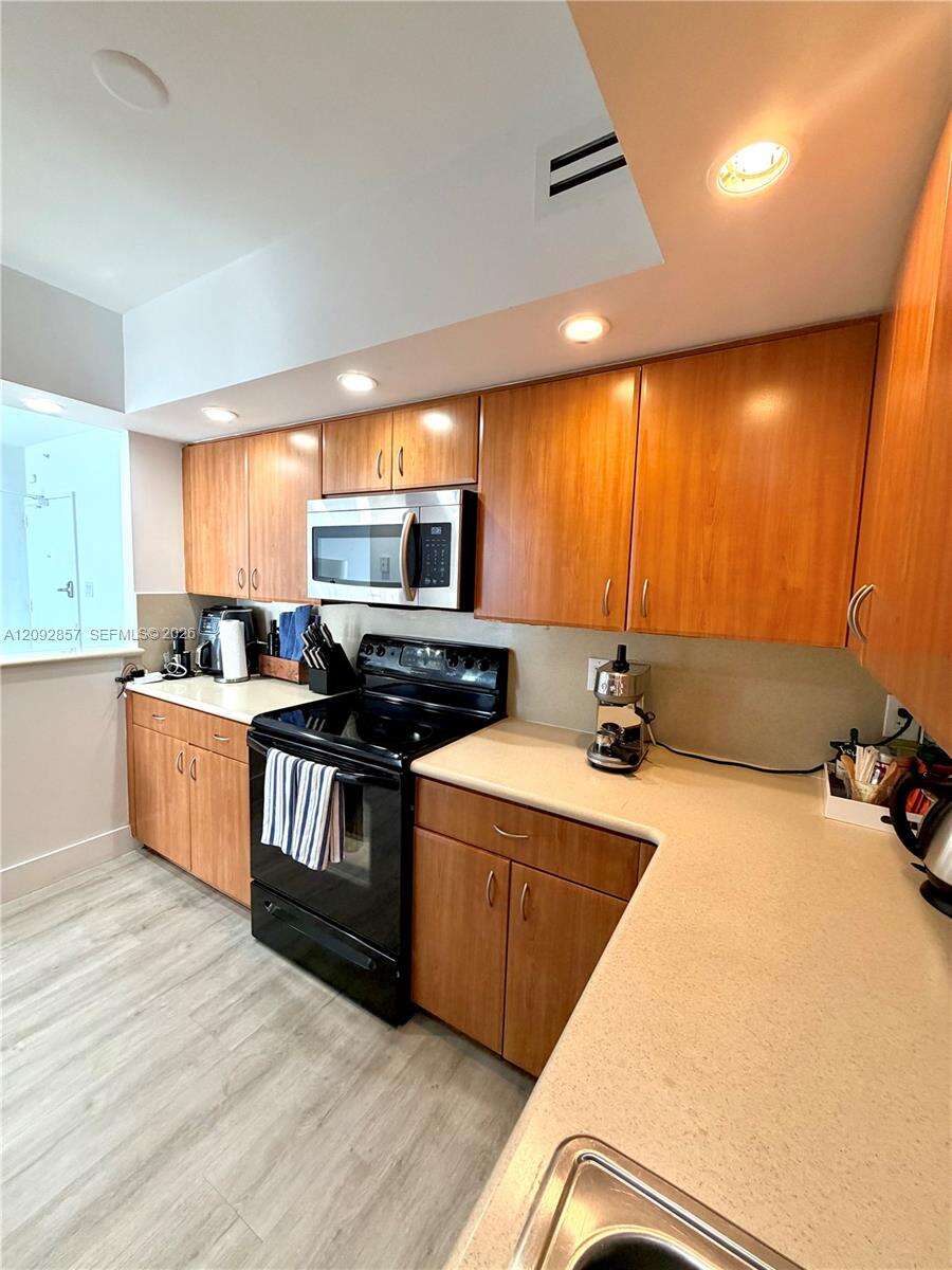 5600 Collins Ave, Miami Beach, FL 33140 - For Rent photo 19