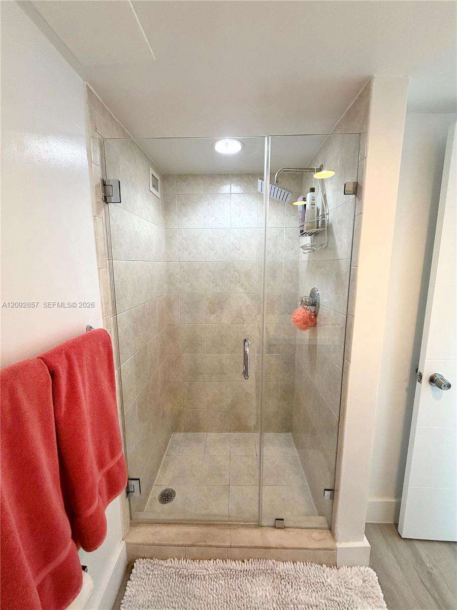 5600 Collins Ave, Miami Beach, FL 33140 - For Rent photo 21