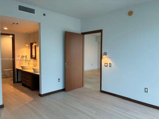 Icon at 450 Alton Rd, Miami Beach, FL 33139 - For Rent photo 9