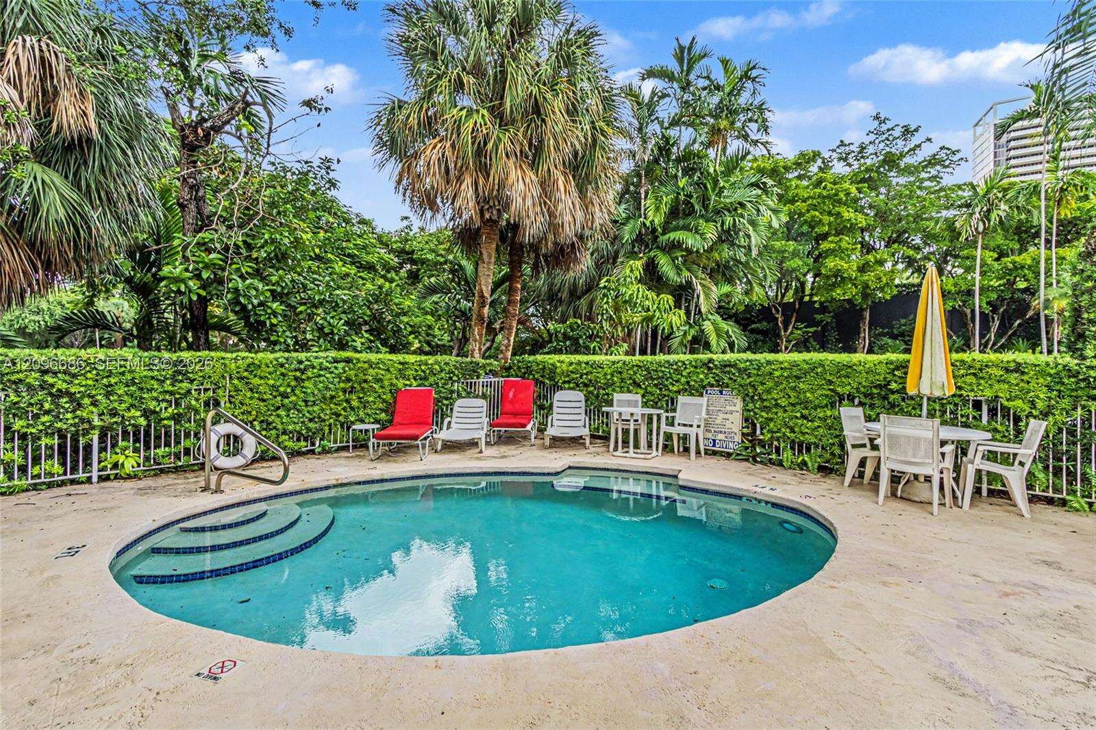 Park Place Of Bal Harbour Condos for Sale & Rent | Picture 1