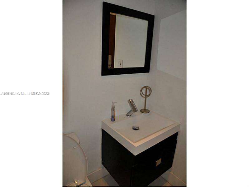 The Tides at 3801 Ocean Dr, Hollywood, FL 33019 - For Rent photo 12