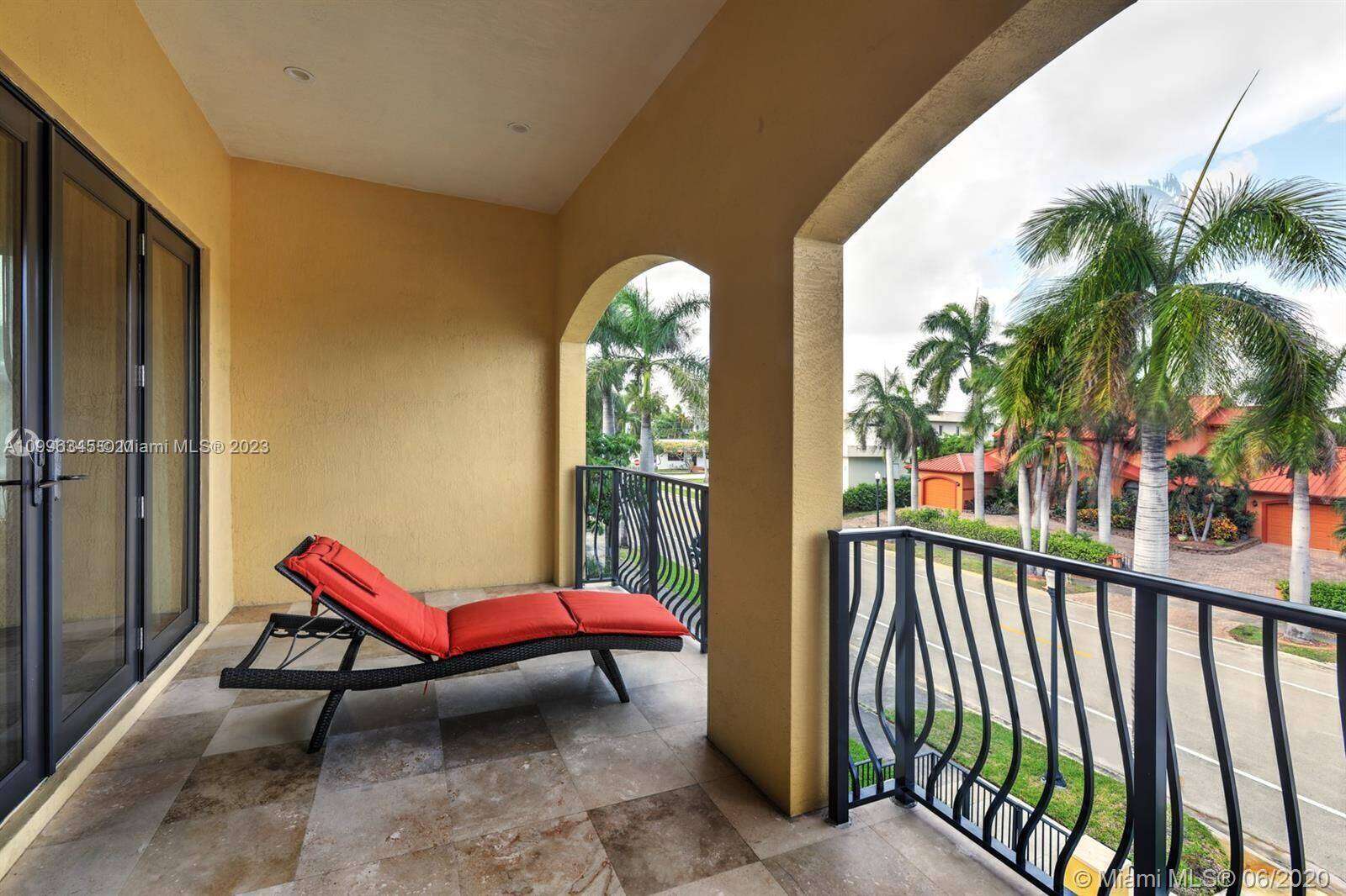  , Hollywood, FL 33019 | Picture 21