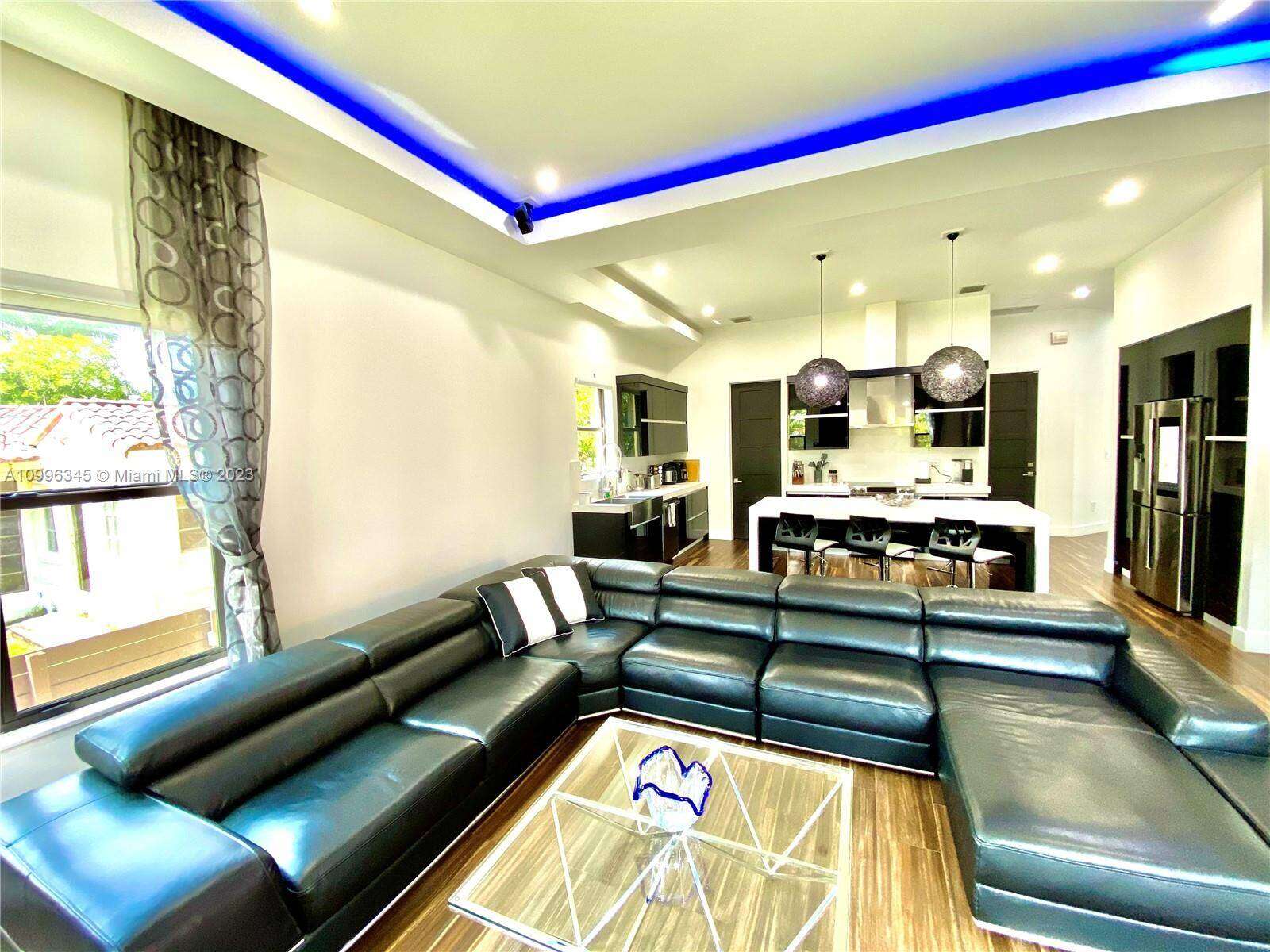  , Hollywood, FL 33019 | Picture 6