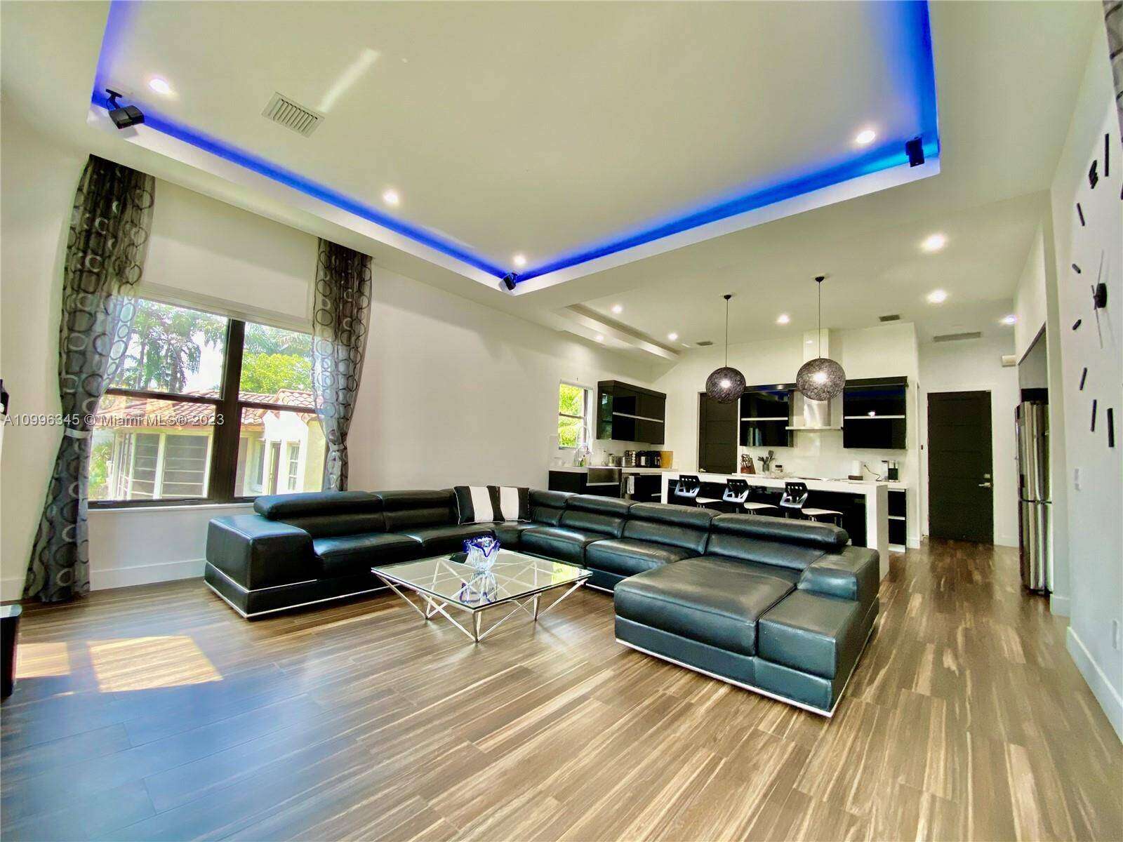  , Hollywood, FL 33019 | Picture 7