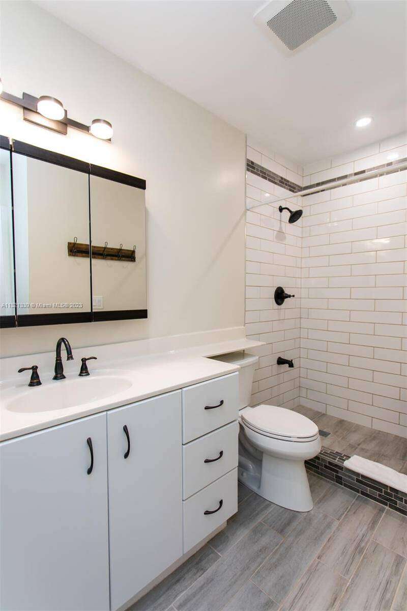 1120 13th Terrace, Hollywood, FL 33019 | Picture 11