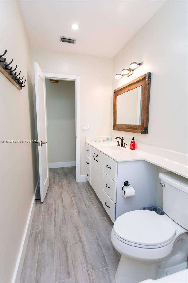 1120 13th Terrace, Hollywood, FL 33019 | Picture 18