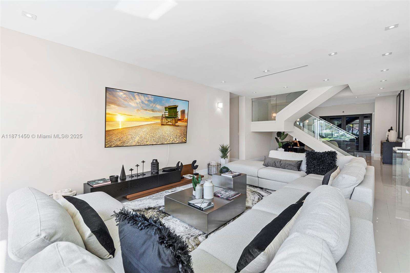 850 Washington St, Hollywood, FL 33019 - For Rent photo 24