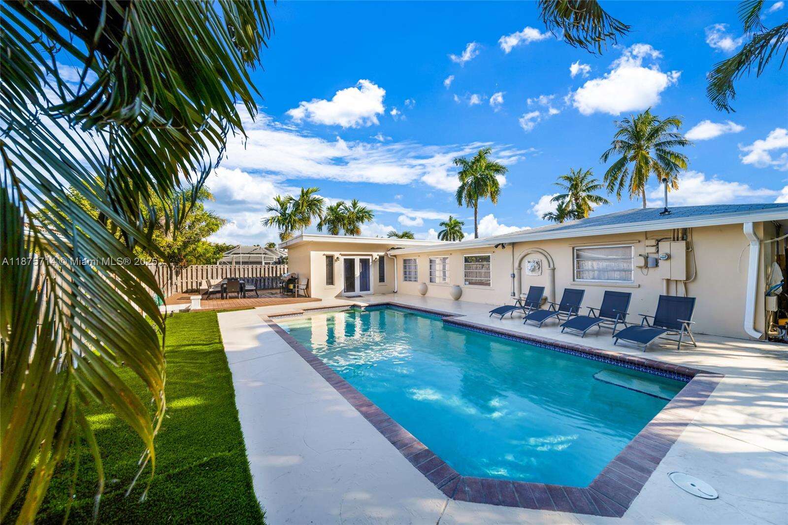 Silver Shores Sec Of Lauderdale By The Sea Condos for Sale & Rent | Picture 1