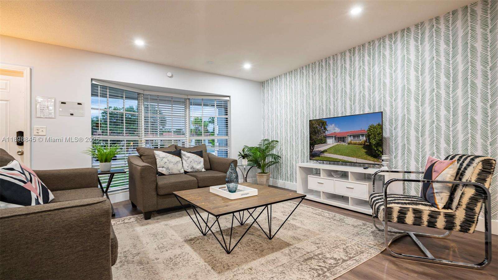 1305 Funston St, Hollywood, FL 33019 - For Rent photo 5