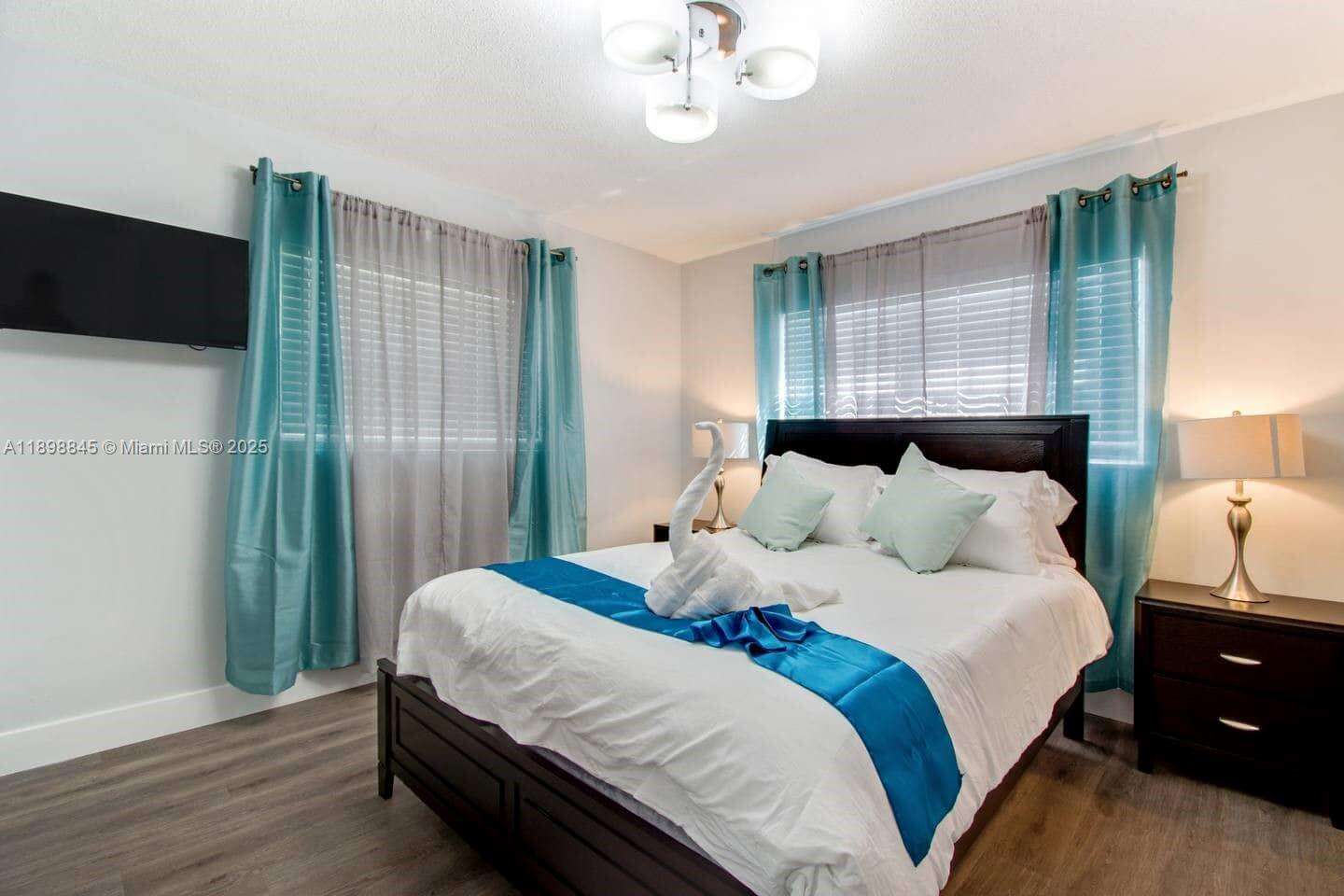 1305 Funston St, Hollywood, FL 33019 - For Rent photo 41