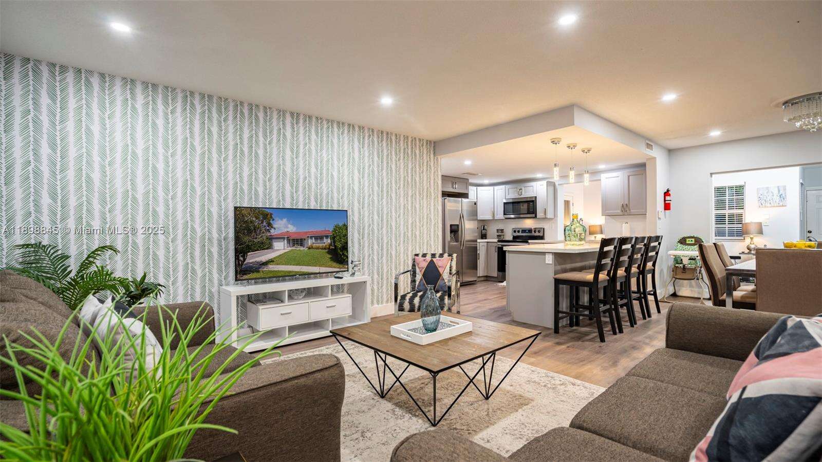 1305 Funston St, Hollywood, FL 33019 - For Rent photo 9