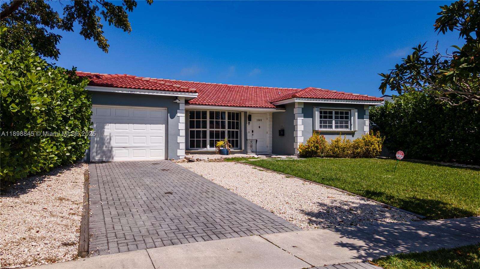 1305 Funston St, Hollywood, FL 33019 - For Rent photo 87