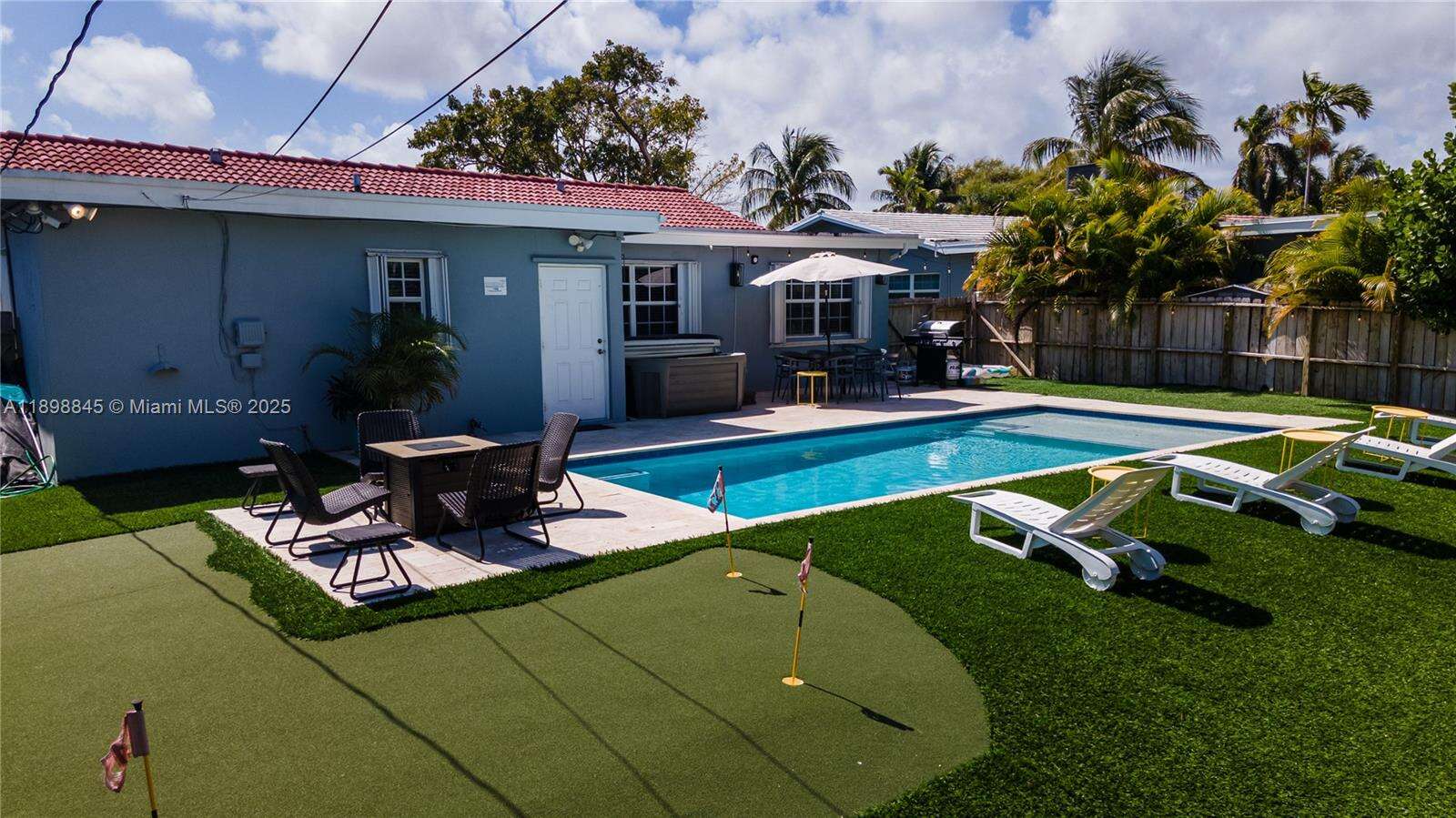 1305 Funston St, Hollywood, FL 33019 - For Rent photo 88