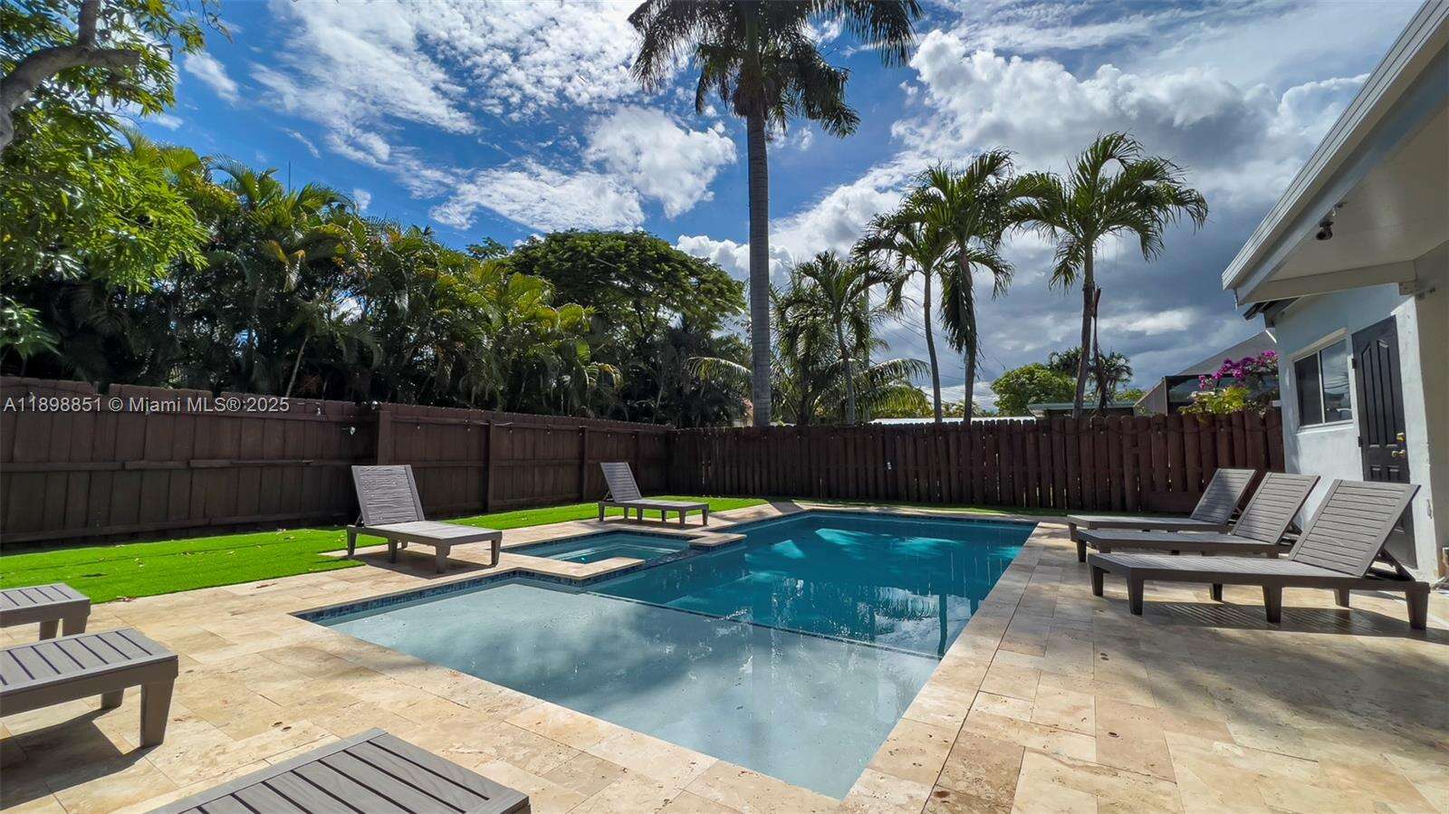 1230 Johnson St, Hollywood, FL 33019 - For Rent photo 16
