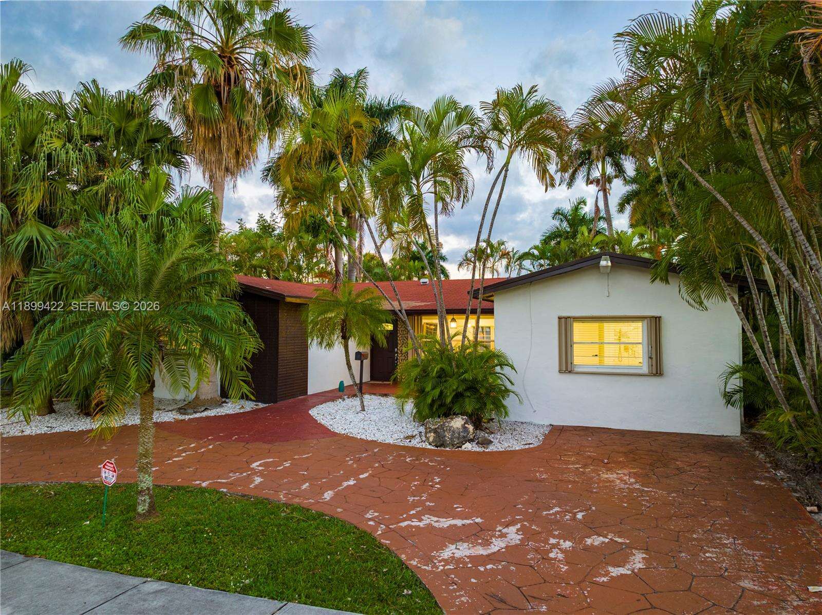 1244 Garfield St, Hollywood, FL 33019 - For Rent photo 21