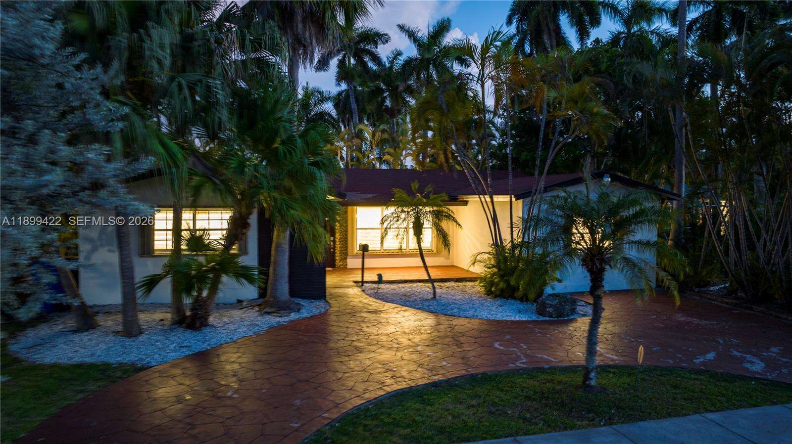 1244 Garfield St, Hollywood, FL 33019 - For Rent photo 23