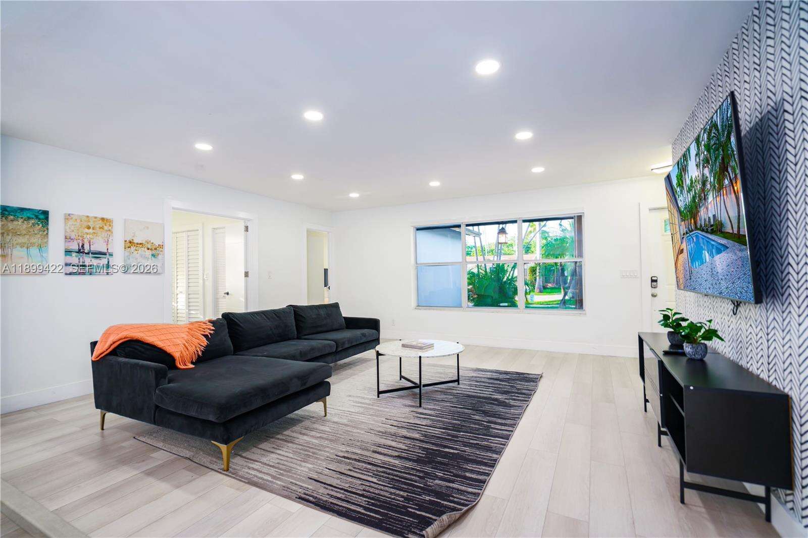 1244 Garfield St, Hollywood, FL 33019 - For Rent photo 4
