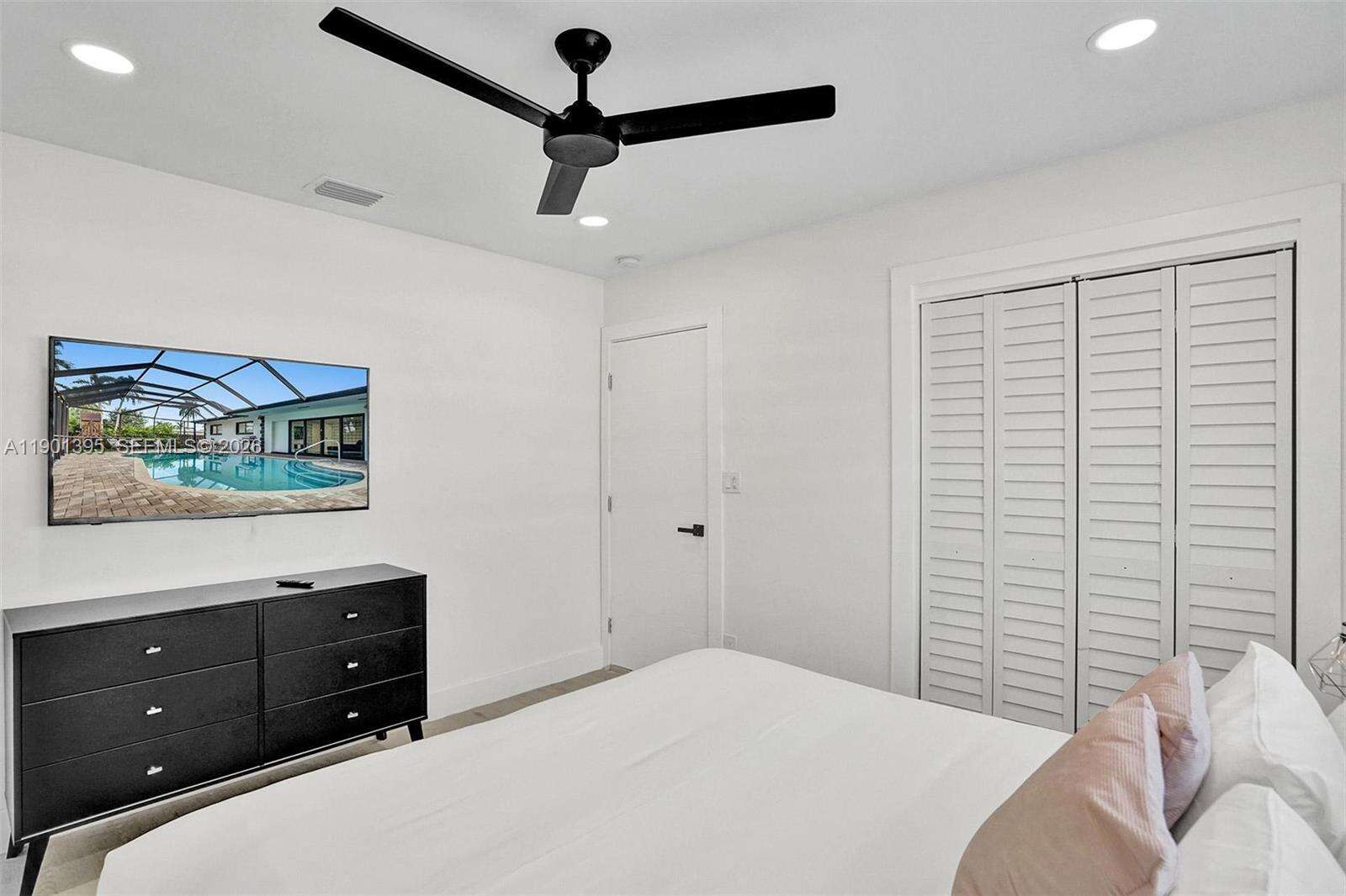 1141 Northlake Dr, Hollywood, FL 33019 - For Rent photo 30