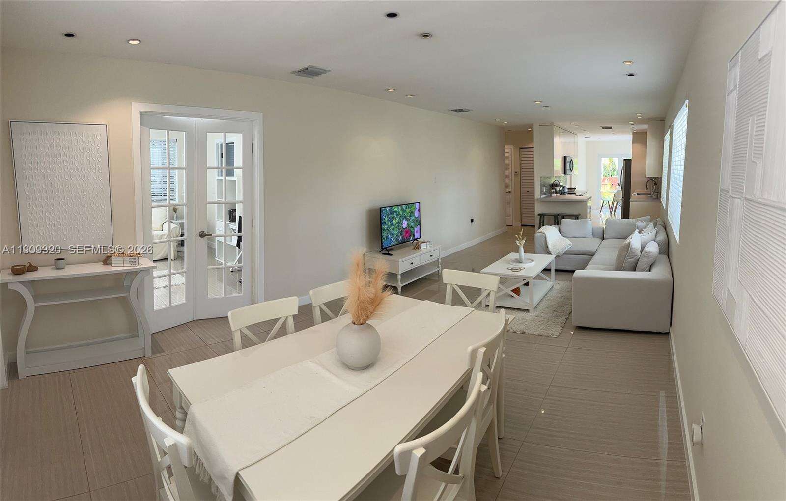 Altos Del Mar No 6 Condos for Sale & Rent | Picture 1