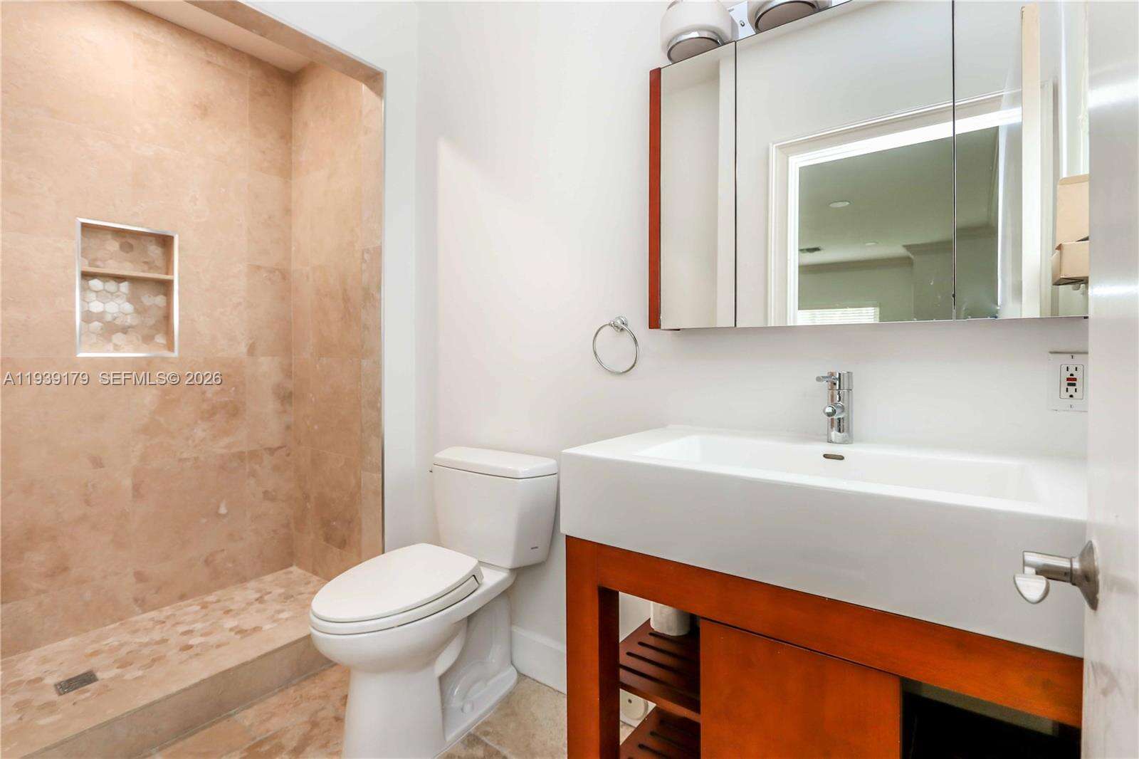 1108 Washington St, Hollywood, FL 33019 | Picture 41