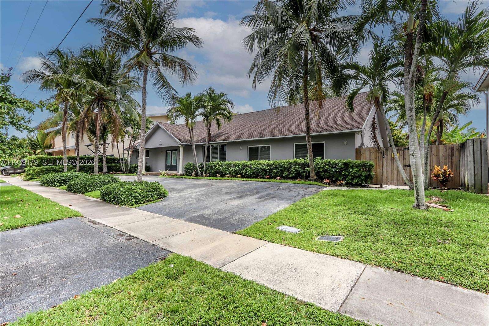 1108 Washington St, Hollywood, FL 33019 | Picture 49