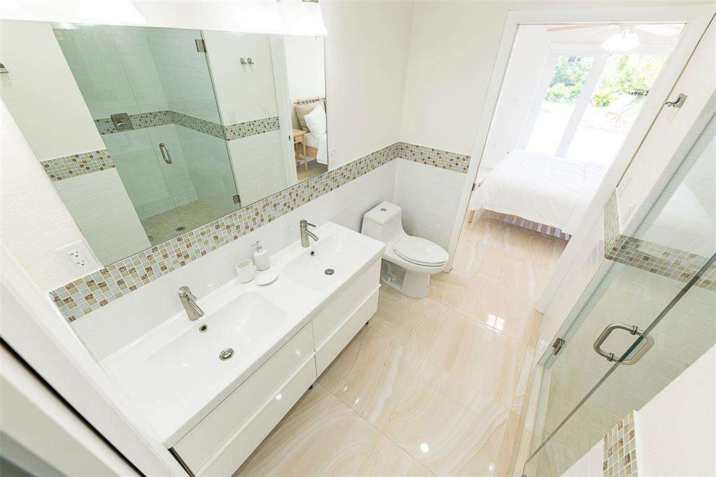 1162 Hayes, Hollywood, FL 33019 - For Rent photo 14