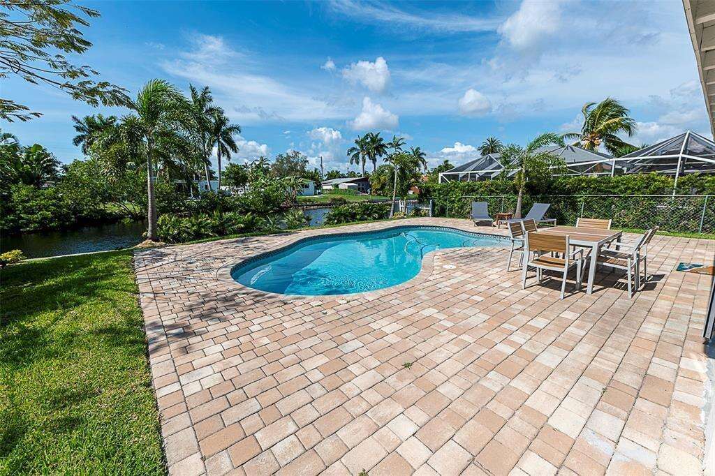 1162 Hayes, Hollywood, FL 33019 - For Rent photo 31