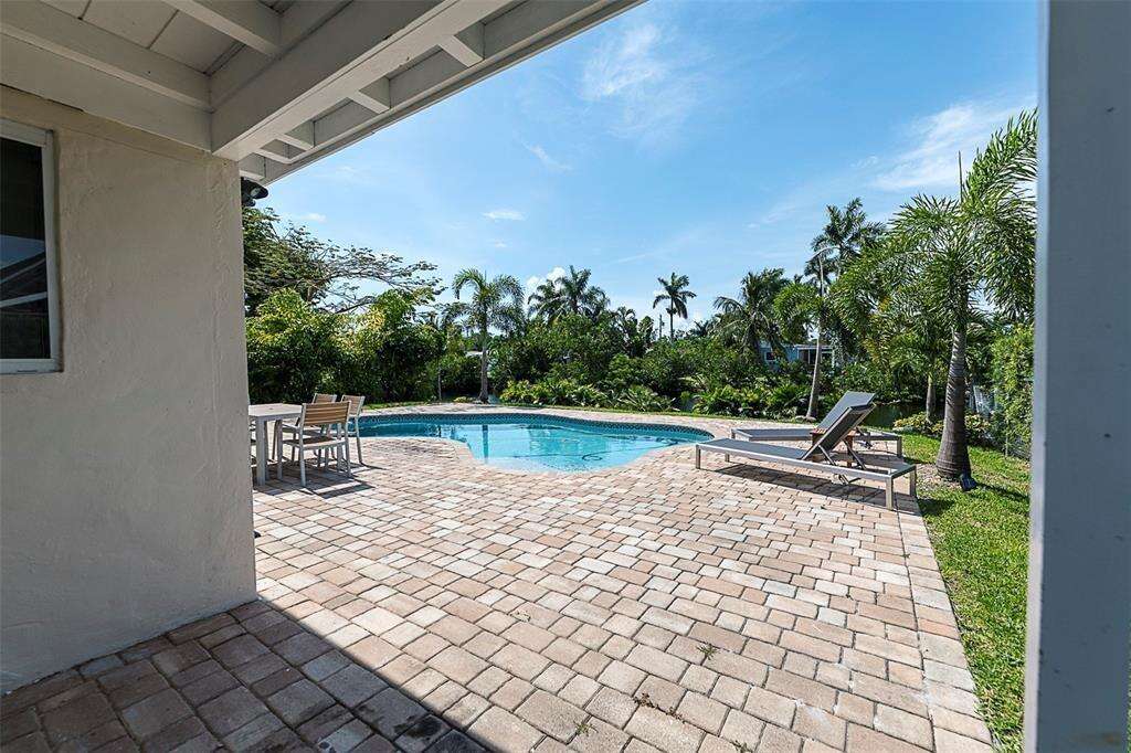 1162 Hayes, Hollywood, FL 33019 - For Rent photo 36