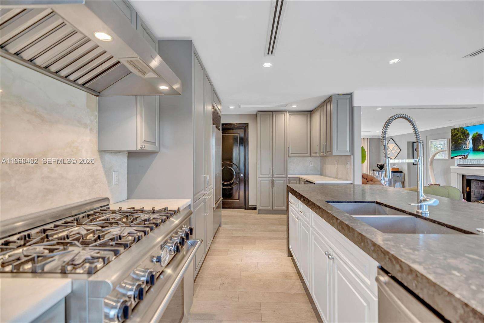 750 Harrison St, Hollywood, FL 33019 | Picture 11