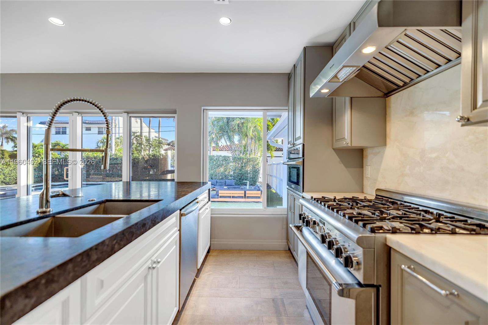 750 Harrison St, Hollywood, FL 33019 | Picture 30